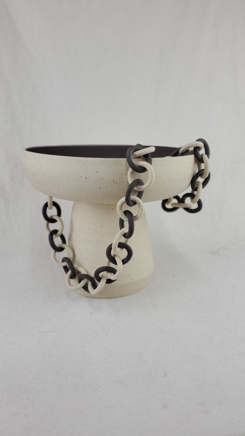 2-Tone Pedestal Fruit Bowl with Chain