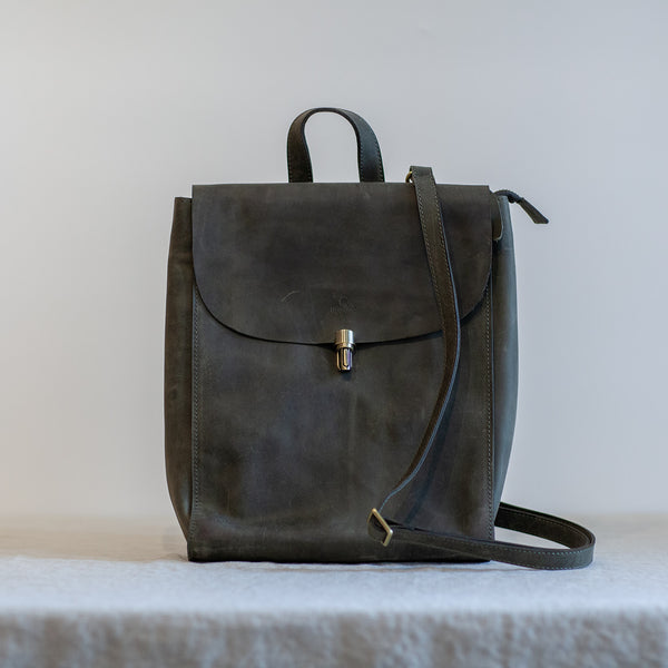 Voyage Classic Backpack in Grey